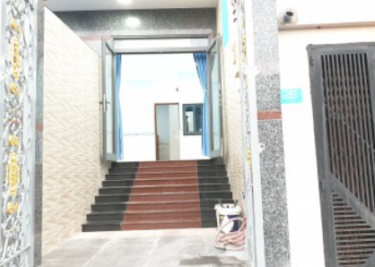 Cho thuê nguyên căn 1 trệt, 1 lửng, 2 lầu, 4 phòng ngủ, 5 nhà vệ sinh